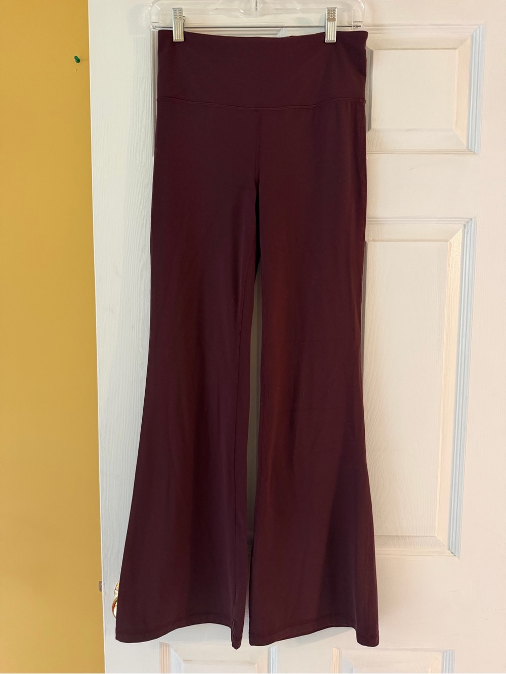Athleta elation flare pant, M, Cabernet